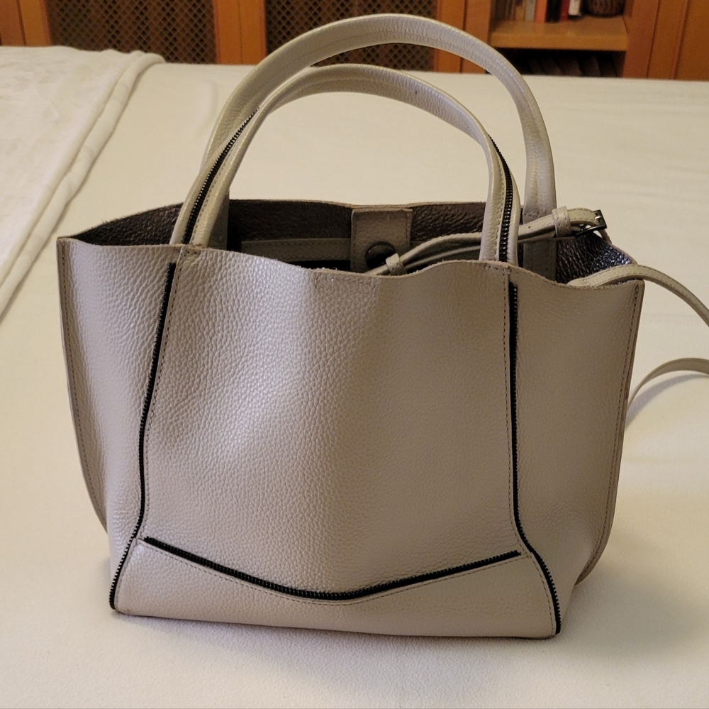 Botkier Soho Satchel off white leather, zipper pocket, detachable shoulder strap